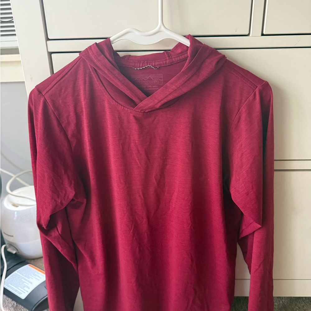 Patagonia Women’s Capilene Cool Sun Hoodie Medium like new